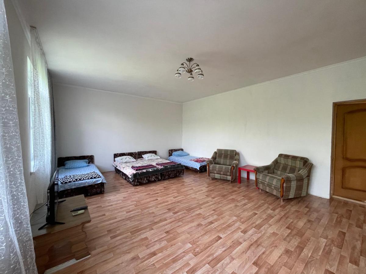 Гостевой Дом Светлана Hotel Leselidze Екстериор снимка